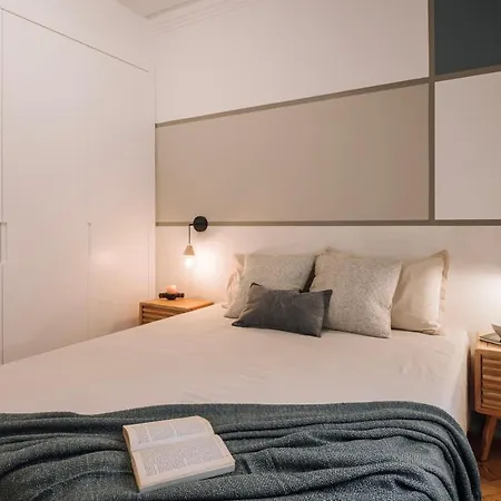 Estoril - 2 Bedrooms In Estrela Apartment Lisbon