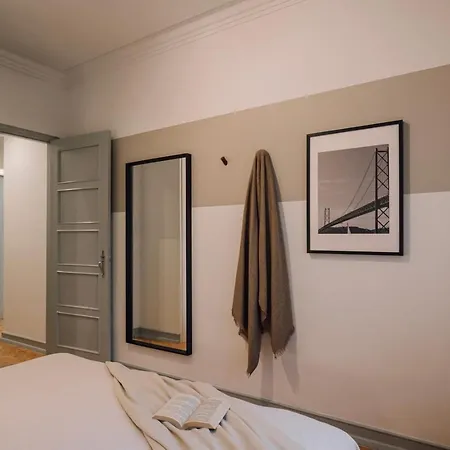Apartment Estoril - 2 Bedrooms In Estrela *