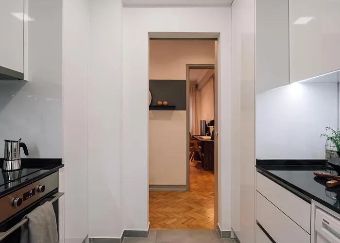 Estoril - 2 Bedrooms In Estrela * Lisboa